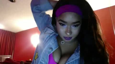 SEXYLATINCOUPLE online show from May 17, 8:01 am