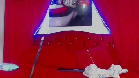 laura online show from January 31, 6:03 pm