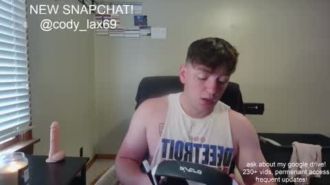 Snapshot of sexylax69 chatting on May 26, 3:52 pm sexylax69 online show from May 26, 3:52 pm