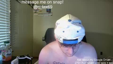 Snapshot of sexylax69 chatting on June 12, 3:22 pm sexylax69 online show from June 12, 3:22 pm