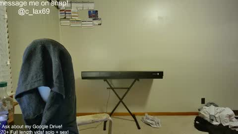 Snapshot of sexylax69 chatting on June 17, 12:46 am sexylax69 online show from June 17, 12:46 am