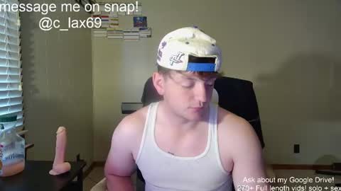 Snapshot of sexylax69 chatting on June 18, 3:16 pm sexylax69 online show from June 18, 3:16 pm