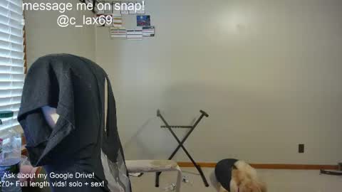 Snapshot of sexylax69 chatting on June 24, 3:11 pm sexylax69 online show from June 24, 3:11 pm