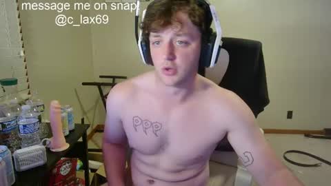 Snapshot of sexylax69 chatting on June 28, 3:01 am sexylax69 online show from June 28, 3:01 am