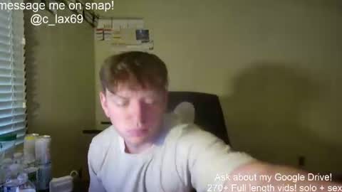 Snapshot of sexylax69 chatting on June 28, 11:00 pm sexylax69 online show from June 28, 11:00 pm