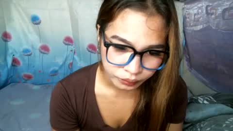 Laylia3 online show from June 20, 7:00 am