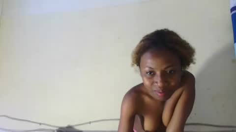 Elania online show from May 5, 7:49 am