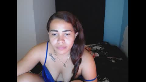 Snapshot of sexyloba_ chatting on December 19, 12:02 am sexyloba independent model online show from December 19, 12:02 am