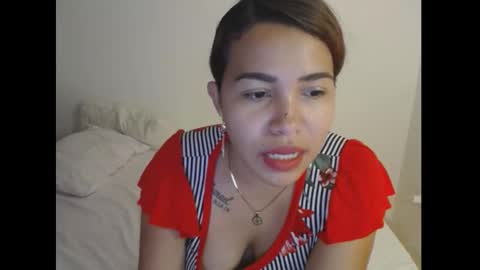 Snapshot of sexyloba_ chatting on February 17, 10:36 pm sexyloba independent model online show from February 17, 10:36 pm