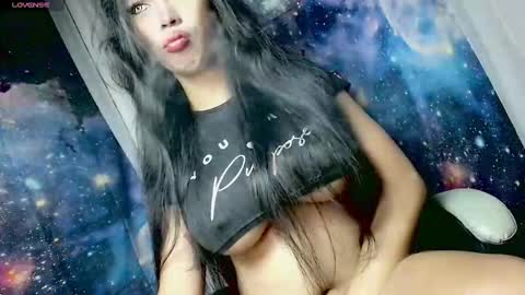 Snapshot of sexylongcockbunny chatting on November 4, 11:04 pm April online show from November 4, 11:04 pm