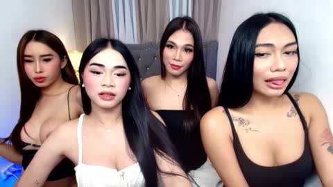 Snapshot of sexylovesappira chatting on October 6, 4:37 pm maxine online show from October 6, 4:37 pm