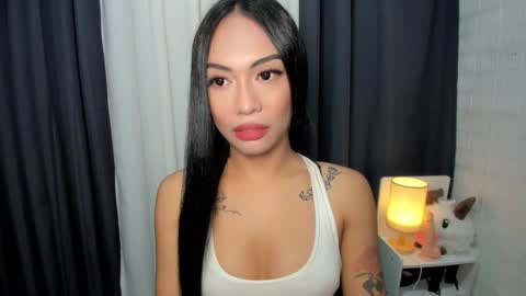 Snapshot of sexylovesappira chatting on January 5, 8:12 pm maxine online show from January 5, 8:12 pm