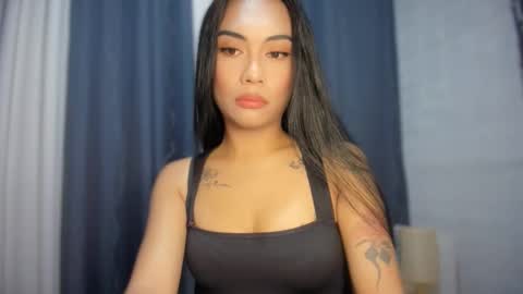 Snapshot of sexylovesappira chatting on February 8, 6:55 pm maxine online show from February 8, 6:55 pm