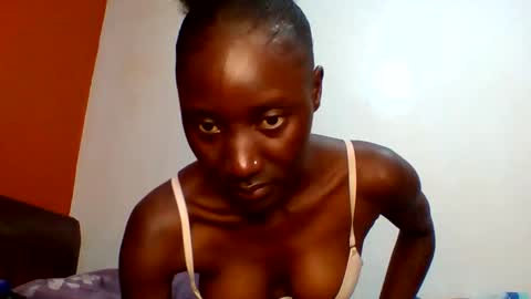 Snapshot of sexylucia5 chatting on May 2, 10:04 pm sexylucia5 online show from May 2, 10:04 pm