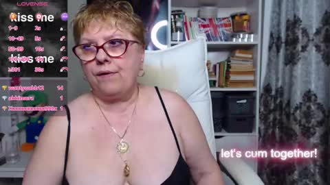 sexylynette4u online show from February 2, 1:52 pm