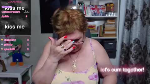 sexylynette4u online show from March 4, 4:41 pm