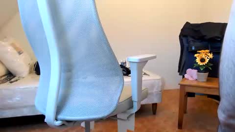 Snapshot of sexyman_fr chatting on October 12, 2:05 pm Vincent Vega online show from October 12, 2:05 pm