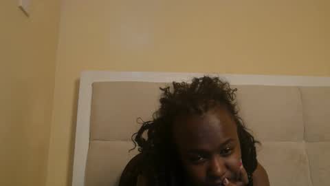 Snapshot of sexymia56 chatting on September 25, 7:56 am Miss mia online show from September 25, 7:56 am