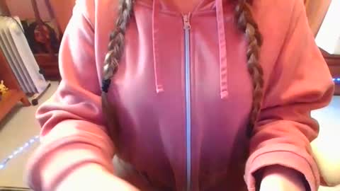 sexymisss24 online show from April 3, 1:53 pm