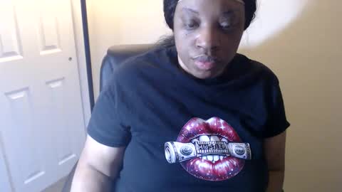 SexyMona online show from April 28, 7:57 am