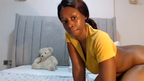 sexymonalisa1 online show from July 17, 6:31 am