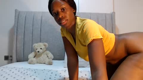 sexymonalisa1 online show from July 25, 6:11 am