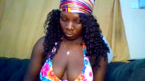 Snapshot of sexynatasha46 chatting on January 7, 4:39 am natasha online show from January 7, 4:39 am