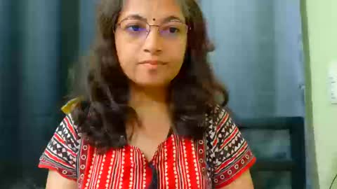 Snapshot of sexyniharika chatting on October 10, 5:06 am Niharika online show from October 10, 5:06 am