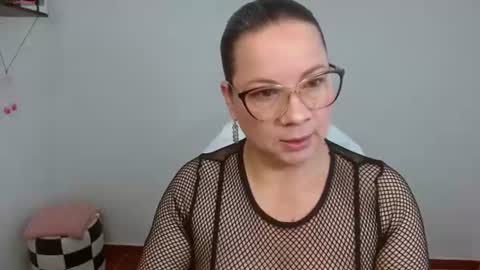 Snapshot of sexypsychologist chatting on June 18, 8:57 pm Sexy Psychologist online show from June 18, 8:57 pm