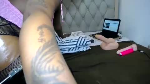 naughty slut online show from June 30, 7:31 am