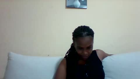 Snapshot of sexyqueen3457132 chatting on January 25, 6:02 pm DOVY ACHIENG online show from January 25, 6:02 pm