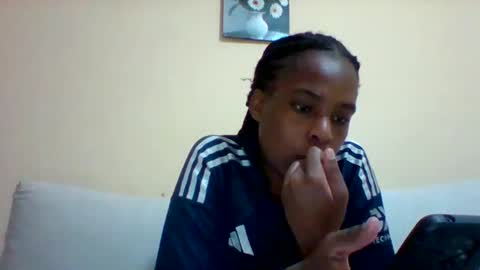 Snapshot of sexyqueen3457132 chatting on January 31, 3:11 pm DOVY ACHIENG online show from January 31, 3:11 pm