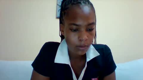 Snapshot of sexyqueen3457132 chatting on February 19, 9:28 am DOVY ACHIENG online show from February 19, 9:28 am
