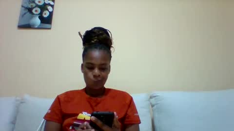 Snapshot of sexyqueen3457132 chatting on February 26, 2:25 pm DOVY ACHIENG online show from February 26, 2:25 pm