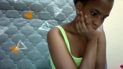 Snapshot of sexyqueen3457132 chatting on March 10, 9:29 pm DOVY ACHIENG online show from March 10, 9:29 pm