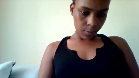 Snapshot of sexyqueen3457132 chatting on October 16, 11:11 am DOVY ACHIENG online show from October 16, 11:11 am