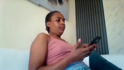 Snapshot of sexyqueen3457132 chatting on October 25, 9:17 am DOVY ACHIENG online show from October 25, 9:17 am
