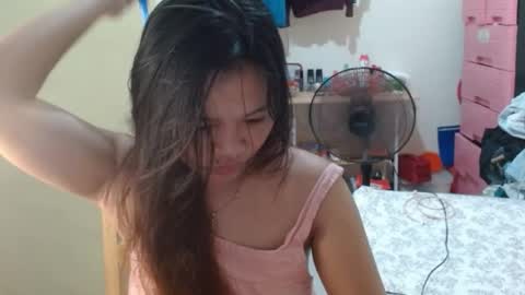 Snapshot of sexyreesebunny chatting on May 22, 2:33 pm Reese online show from May 22, 2:33 pm