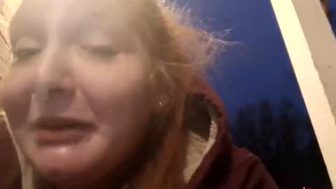 Snapshot of sexyscarlettspitfire chatting on December 19, 12:12 pm sexyscarlettspitfire online show from December 19, 12:12 pm