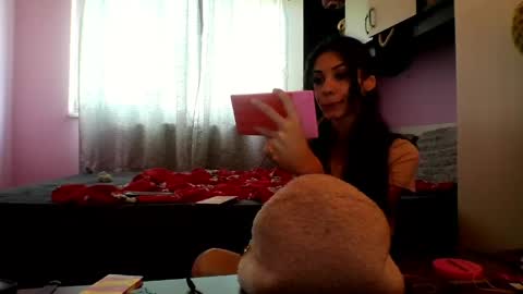 Snapshot of sexysexyfox chatting on April 4, 11:51 am SexyFox online show from April 4, 11:51 am