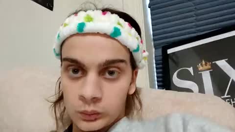 Snapshot of sexyshayla_twink chatting on December 4, 8:17 pm sexyshayla_twink online show from December 4, 8:17 pm