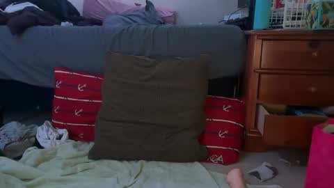 Snapshot of sexyshayla_twink chatting on March 4, 8:48 pm sexyshayla_twink online show from March 4, 8:48 pm