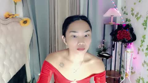 Snapshot of sexyshinixx chatting on January 16, 7:18 pm sexyshinixx online show from January 16, 7:18 pm