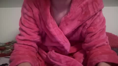 Snapshot of sexyskylar2016 chatting on December 3, 3:36 am Sexy Skylar online show from December 3, 3:36 am