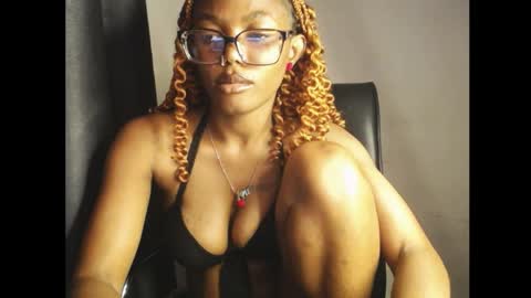 Darkskinned Rae online show from April 30, 11:20 pm