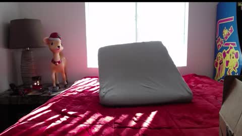 Snapshot of sexystephanie25 chatting on December 22, 8:58 pm sexystacey25 online show from December 22, 8:58 pm