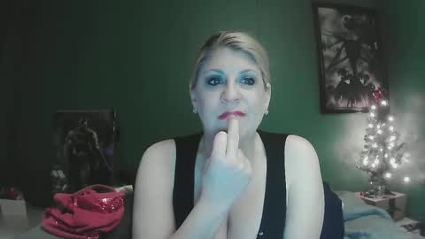 Snapshot of sexystripper69 chatting on January 31, 12:50 am sexystripper69 online show from January 31, 12:50 am