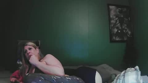 Snapshot of sexystripper69 chatting on February 2, 3:43 am sexystripper69 online show from February 2, 3:43 am