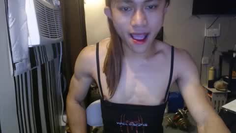 Snapshot of sexystrongcum chatting on October 12, 2:21 am sexystrongcum online show from October 12, 2:21 am
