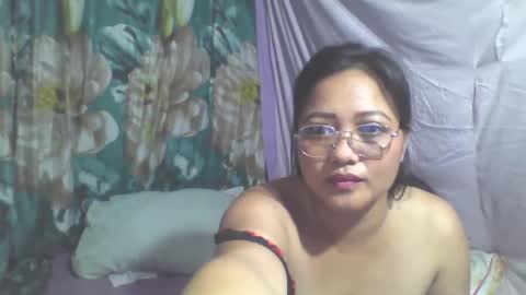 Snapshot of sexysweet0424 chatting on November 6, 6:42 pm sexysweet0424 online show from November 6, 6:42 pm
